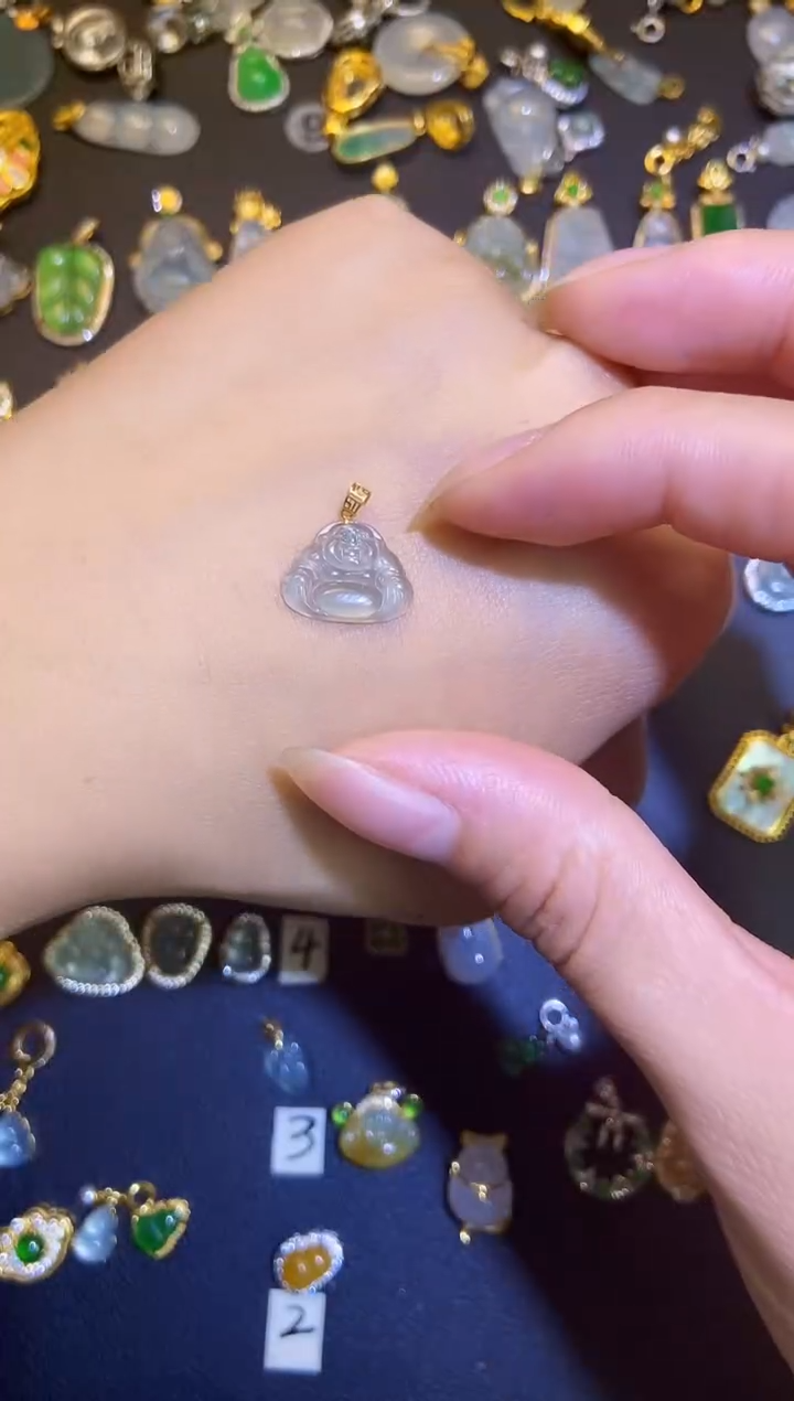 翡翠18K金镶嵌吊坠(不含链)1