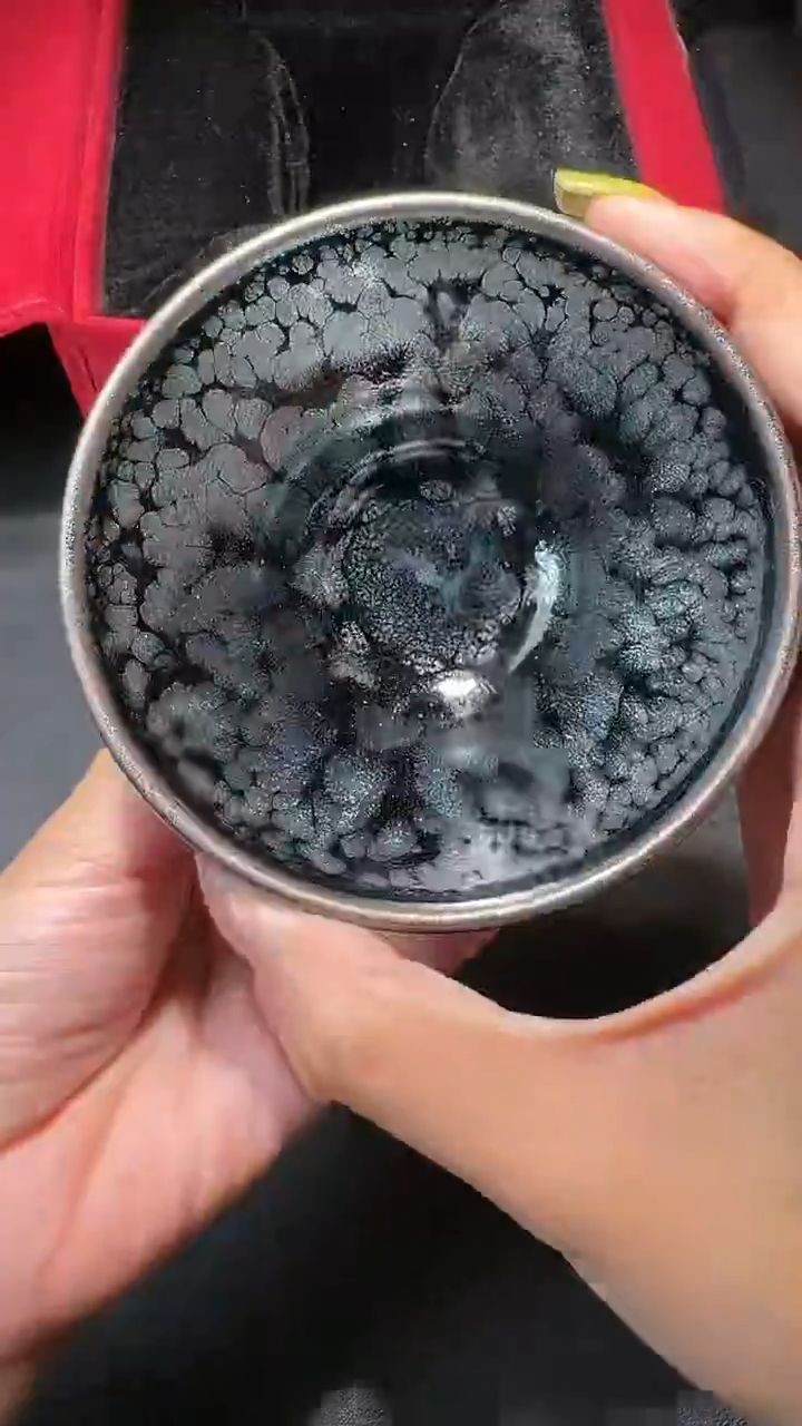 茶盏阙梅娇代表作黑牡丹70