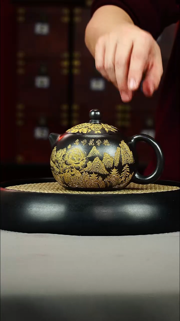 茶壶紫砂石黄 西施 描金