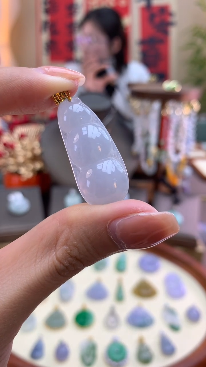 【闪购商品】翡翠颈饰18K金镶嵌豆子