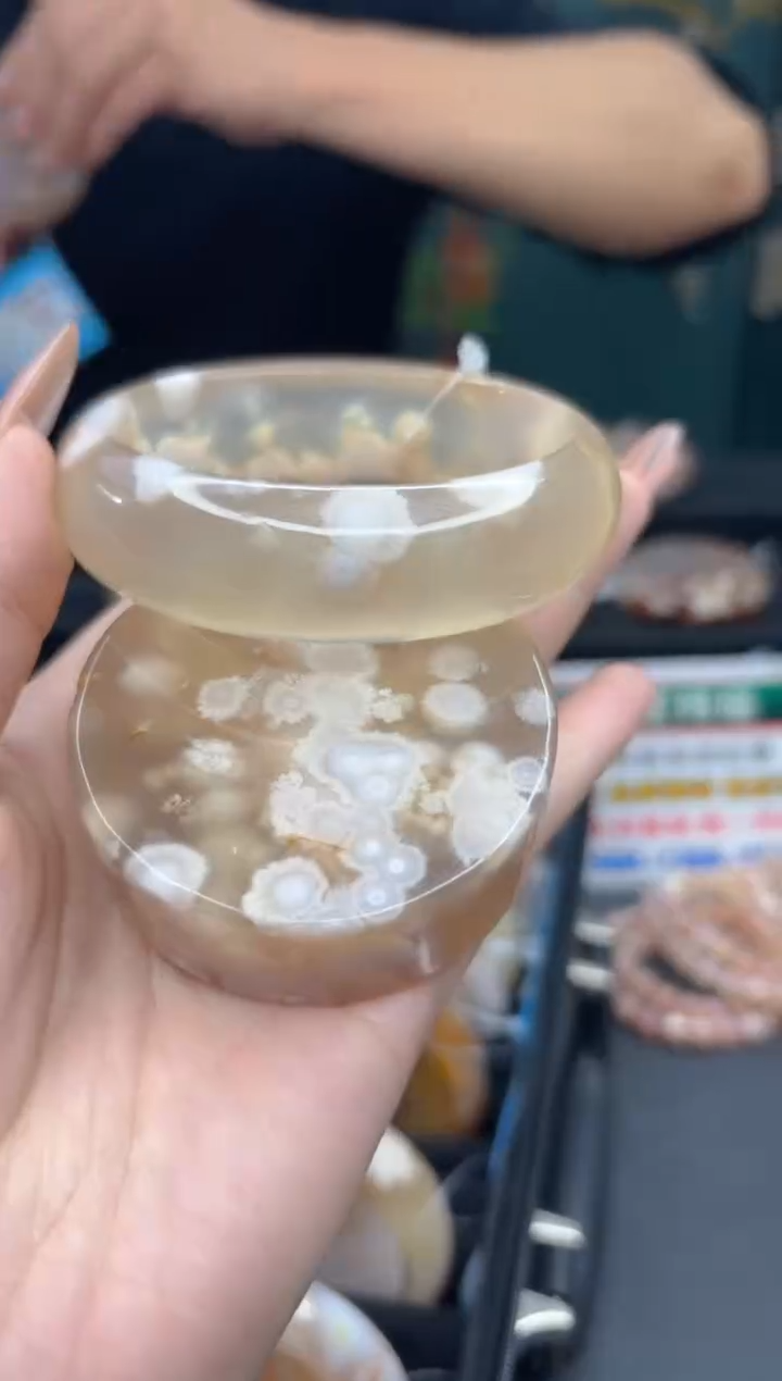 【闪购商品】石英质玉手镯未镶嵌1131（63圈赠送镯心）