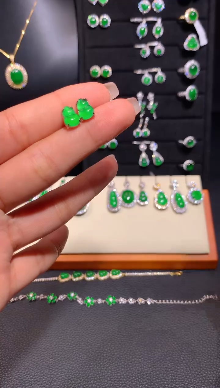 【闪购商品】翡翠耳饰银S925镶嵌多样性