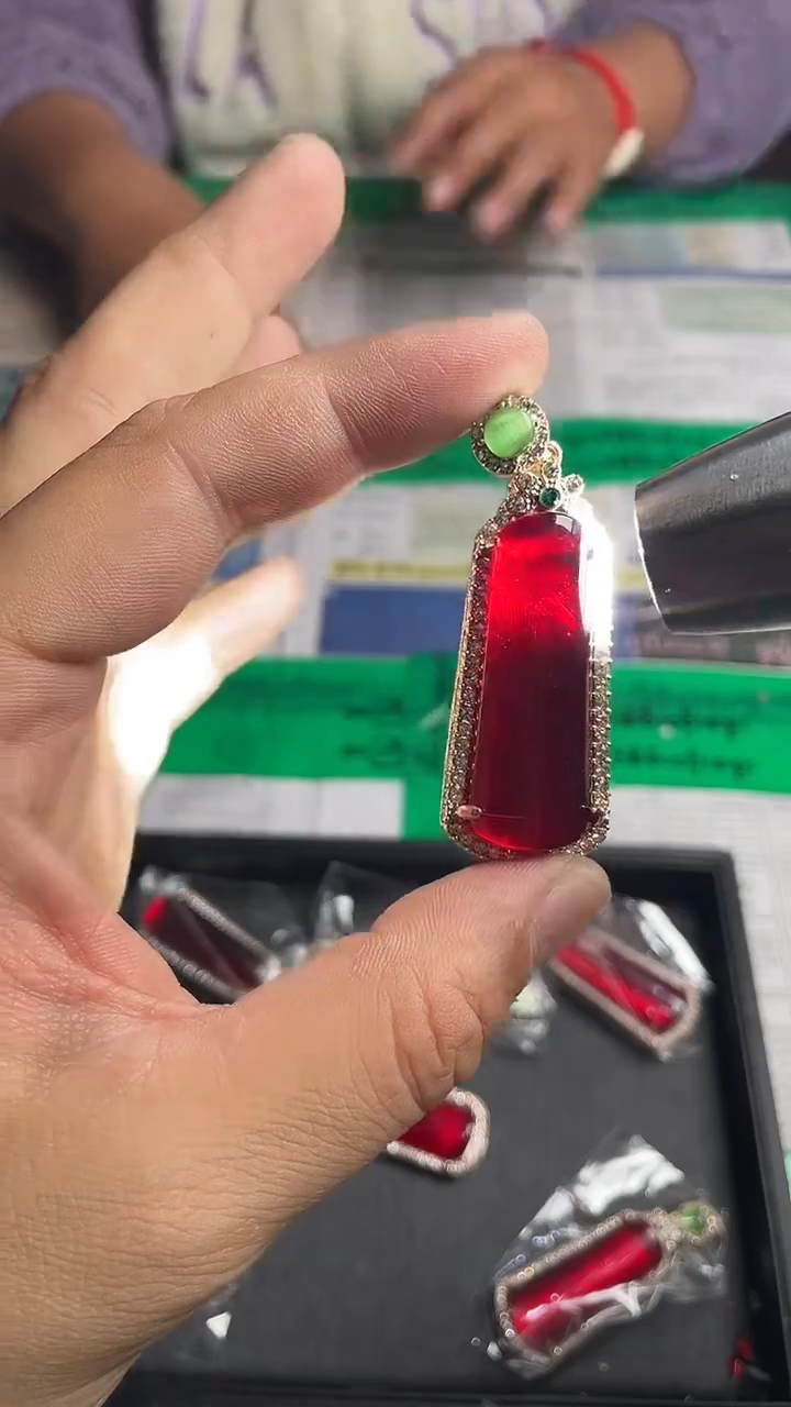 强子收货--所见即所得--多样性发货--CT10红色无事