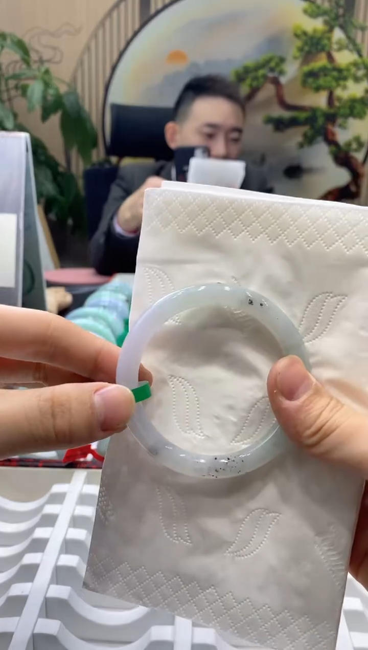 【闪购商品】翡翠手镯未镶嵌0000015978