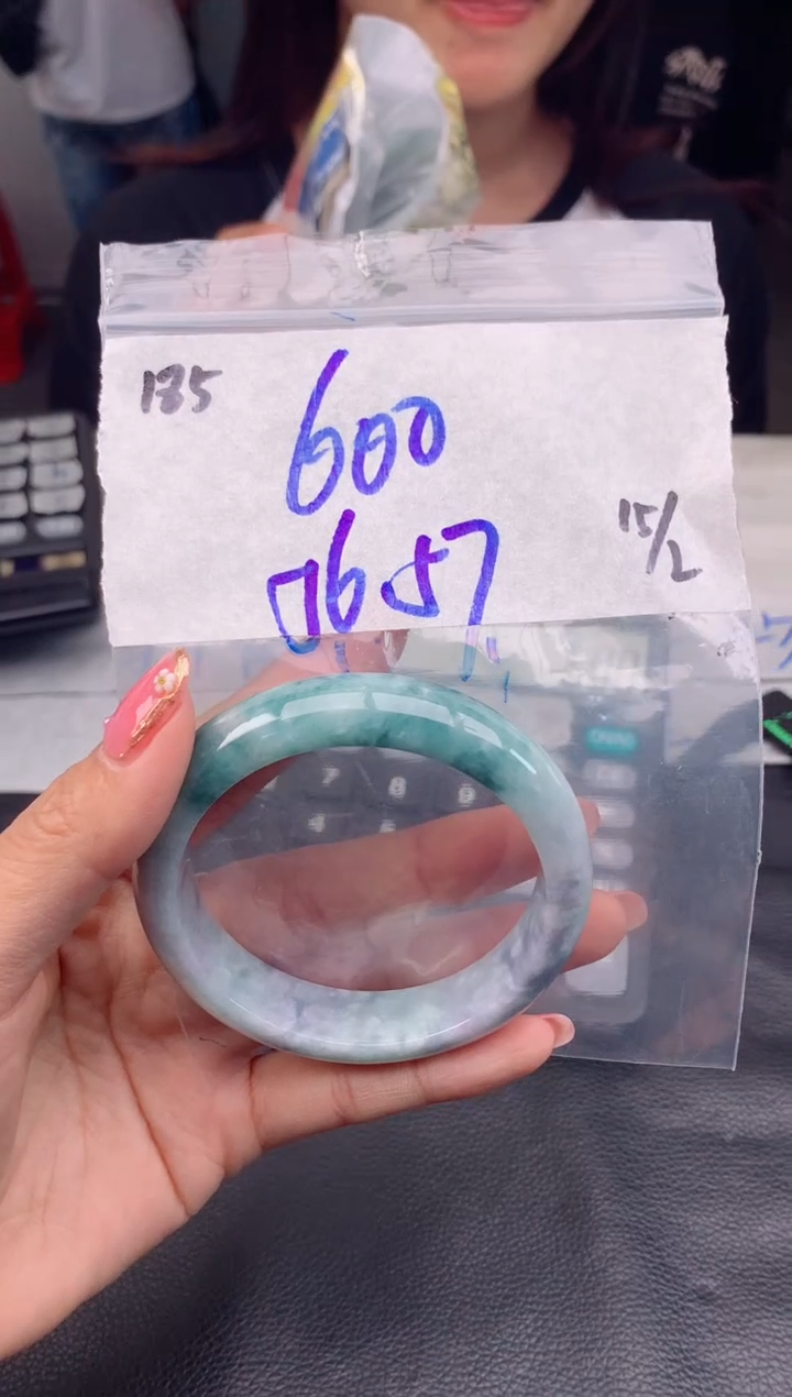 【闪购商品】定制翡翠未镶嵌184毛货需精细抛光手镯多样性拍一发一