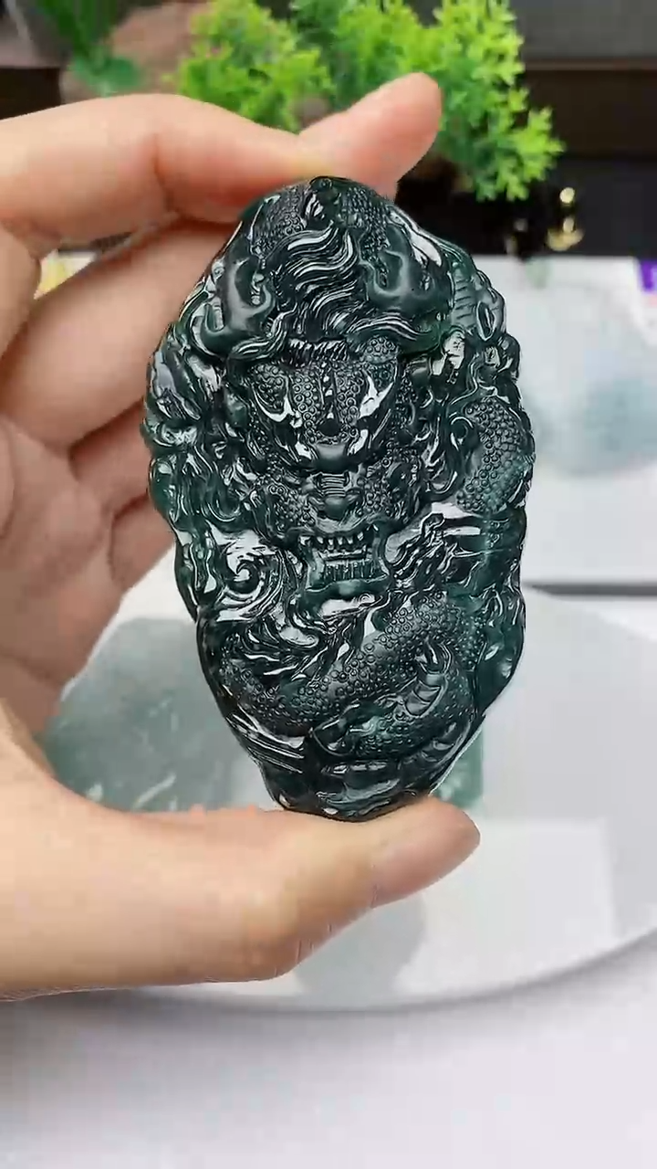 【闪购商品】翡翠颈饰未镶嵌