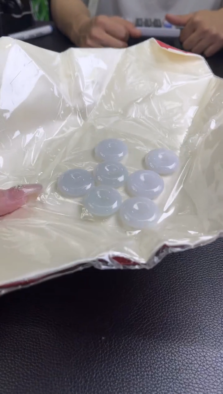 【闪购商品】翡翠颈饰未镶嵌C69多样性发一件/配绳子