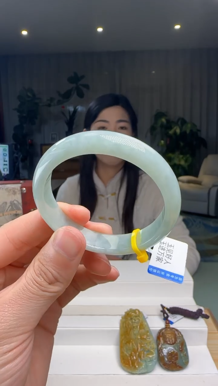 【闪购商品】翡翠手镯未镶嵌DY@@960Q3J14044