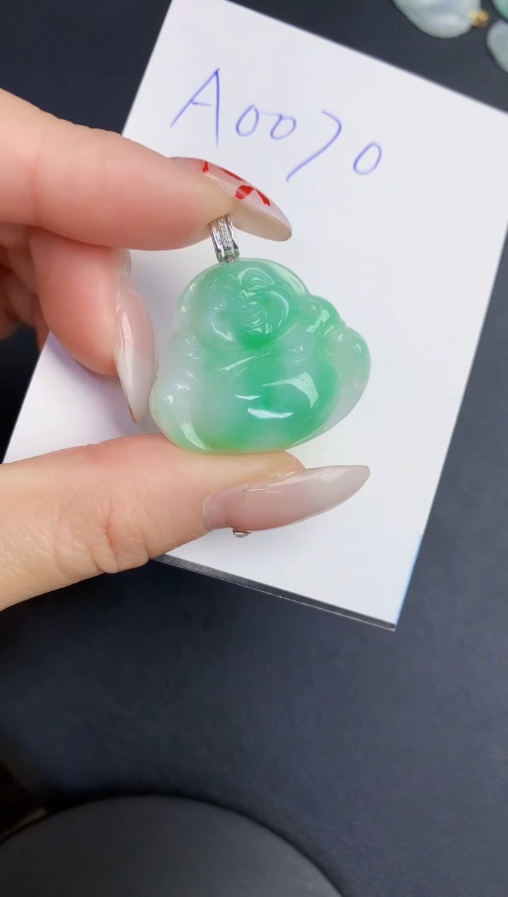 【闪购商品】翡翠颈饰18K金镶嵌0000000000