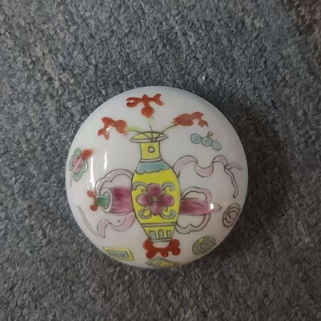 古陶瓷粉彩博古纹胭脂盒