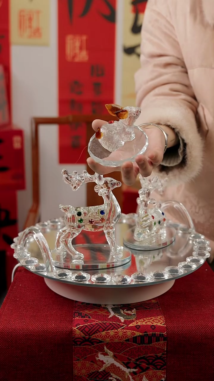 【闪购商品】琉璃拉丝棕底兔摆件