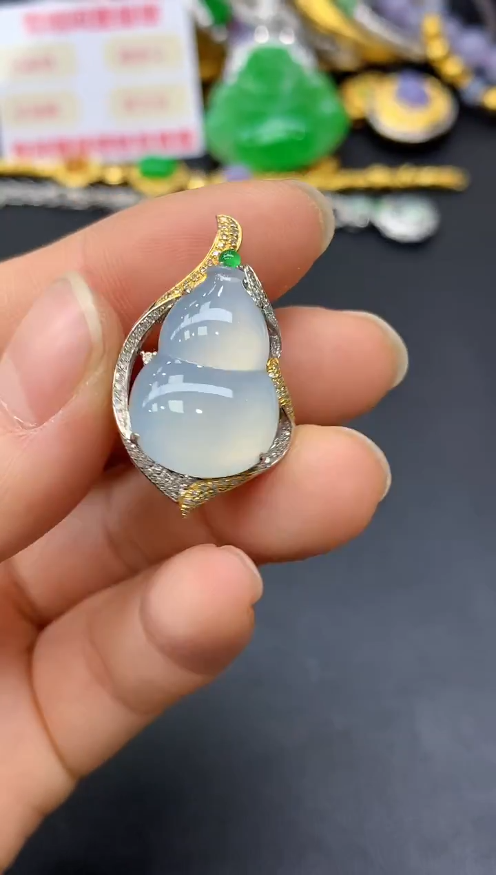 颈饰18K金镶嵌翡翠160-中国好珍宝