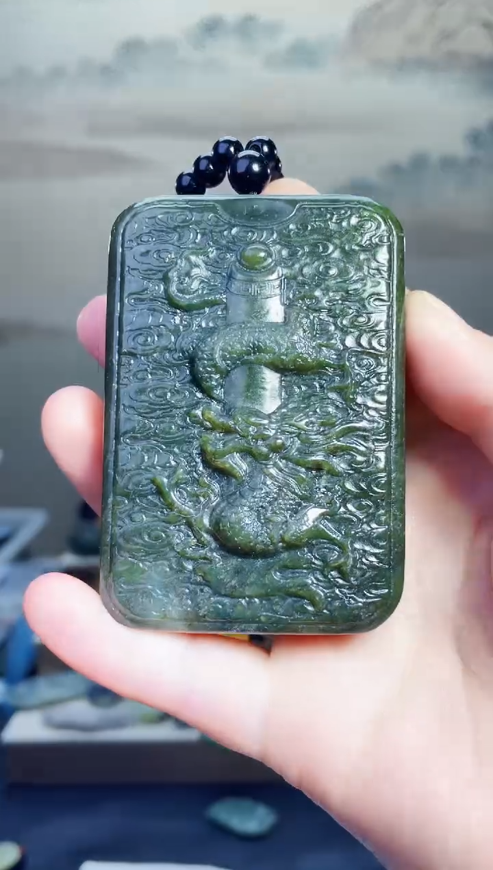 颈饰未镶嵌和田玉1