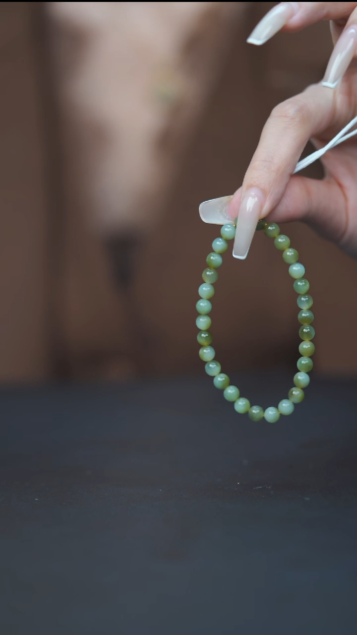 未镶嵌手串和田玉HD40065碧玉黑羊洞圆珠手串