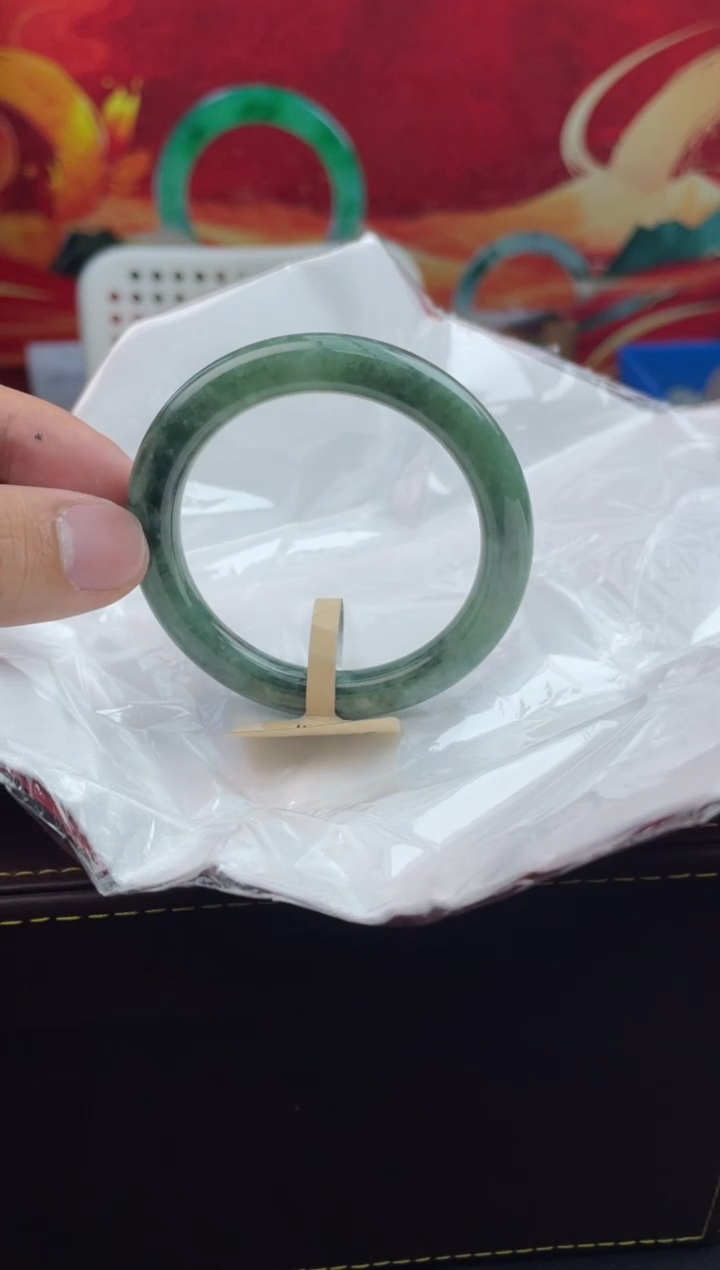 【闪购商品】翡翠手镯未镶嵌8翡翠手镯