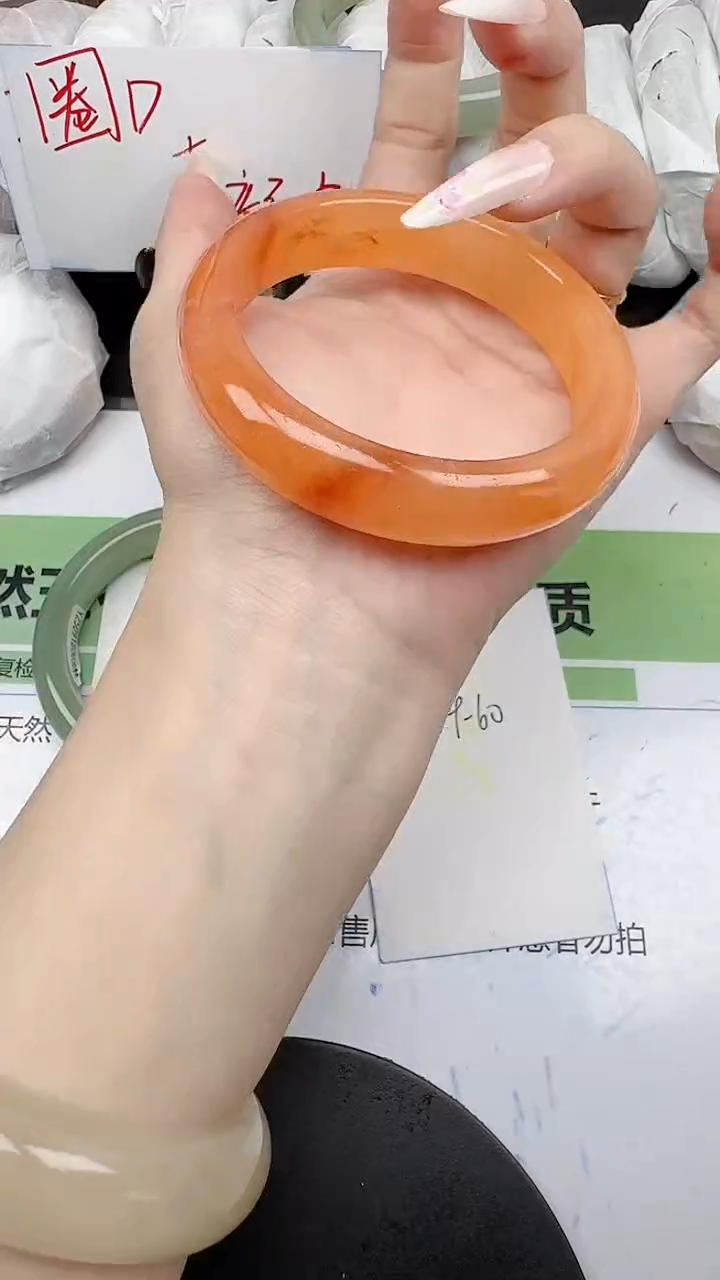 未镶嵌手镯石英质玉55/59-60