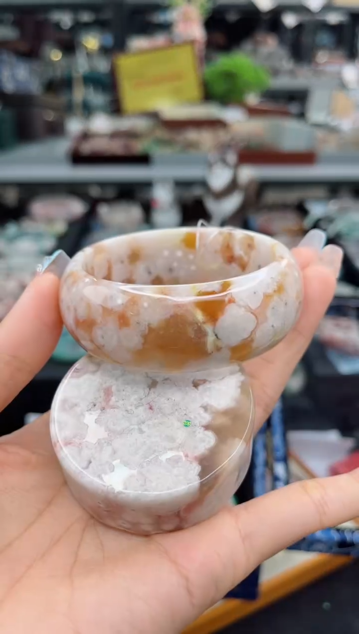 【闪购商品】石英质玉手镯未镶嵌56圈口（赠品镯心）1283507