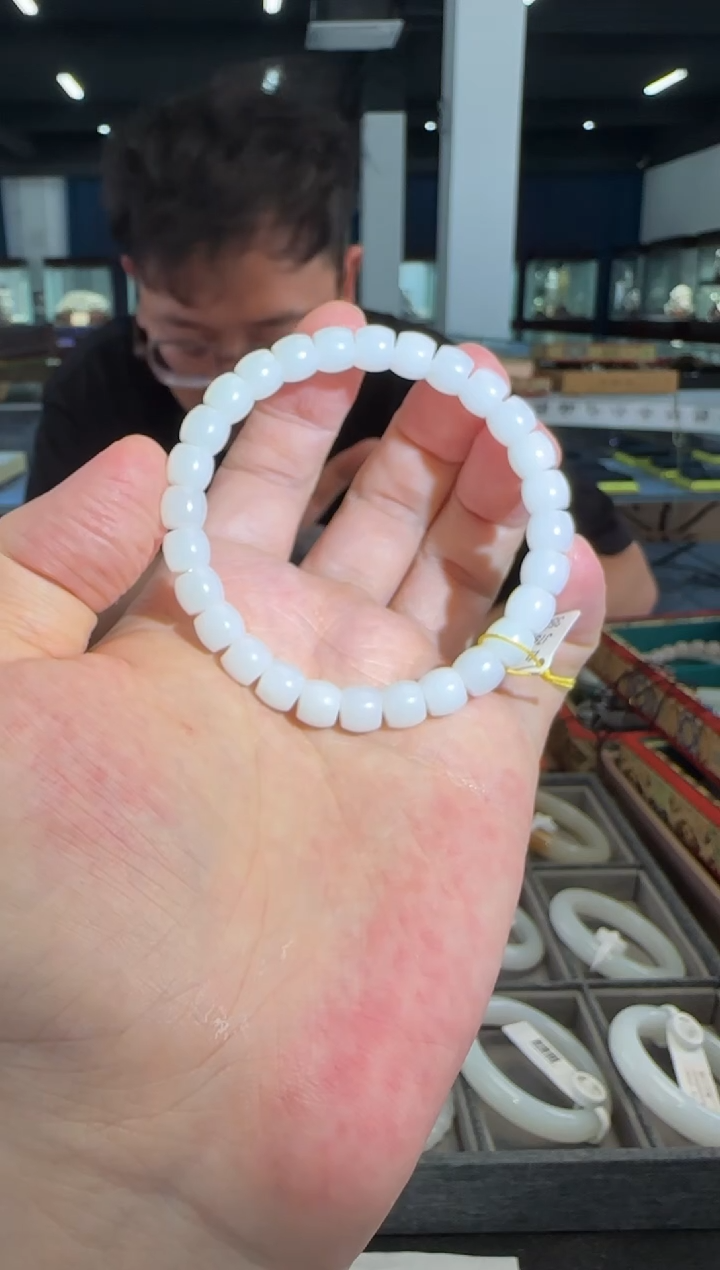 和田玉未镶嵌颈饰和田玉