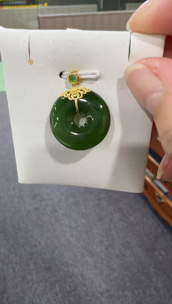【闪购商品】和田玉吊坠18K金镶嵌平安扣赠银链
