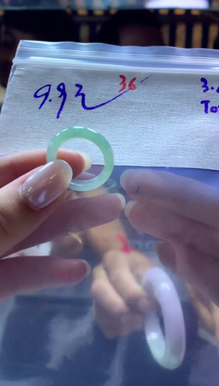 【闪购商品】定制翡翠未镶嵌戒圈#9.9元#毛货需抛光