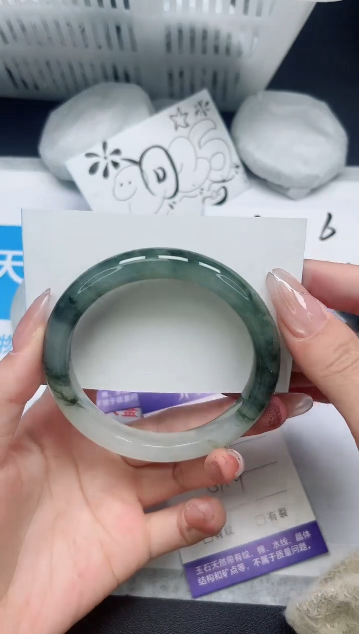 【闪购商品】石英质玉手镯未镶嵌345