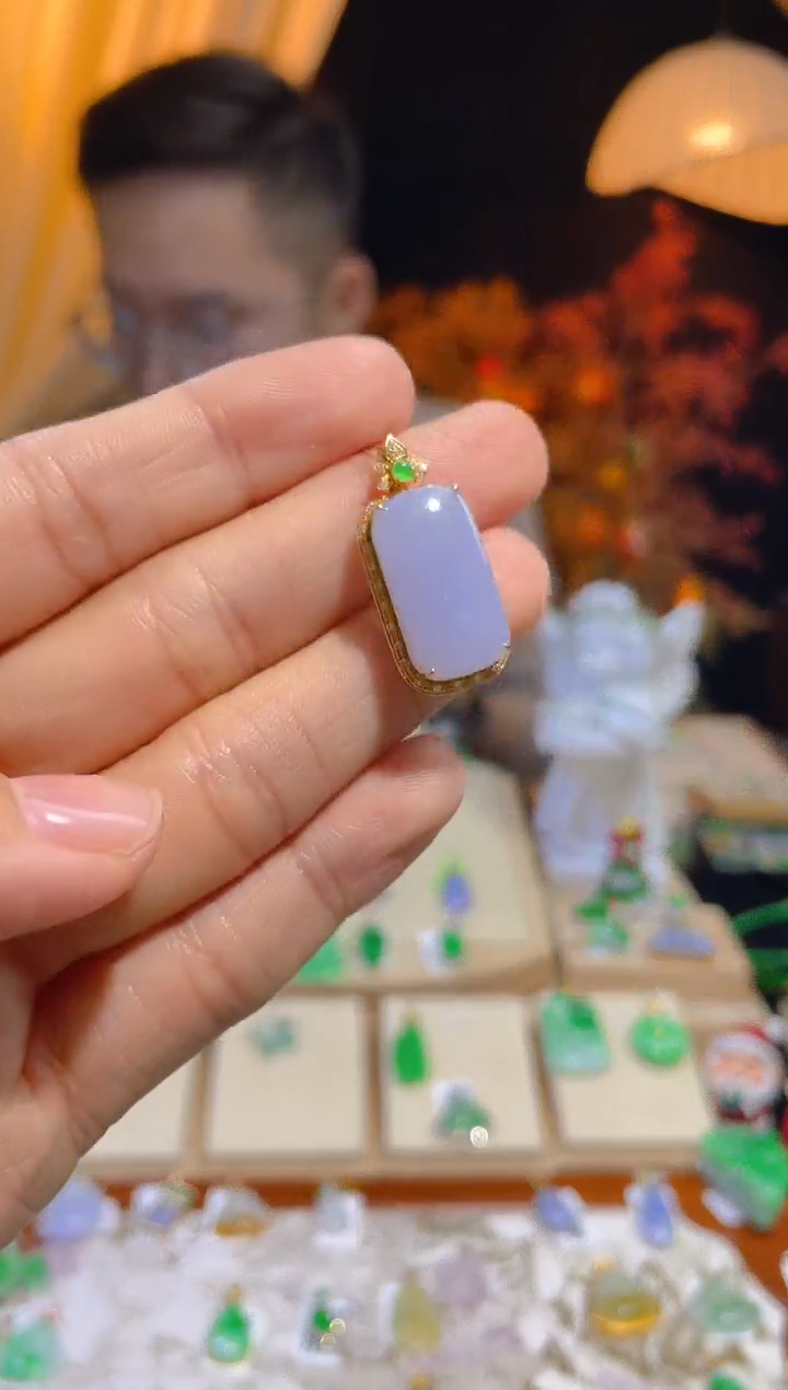 【闪购商品】翡翠颈饰18K金镶嵌假一赔三