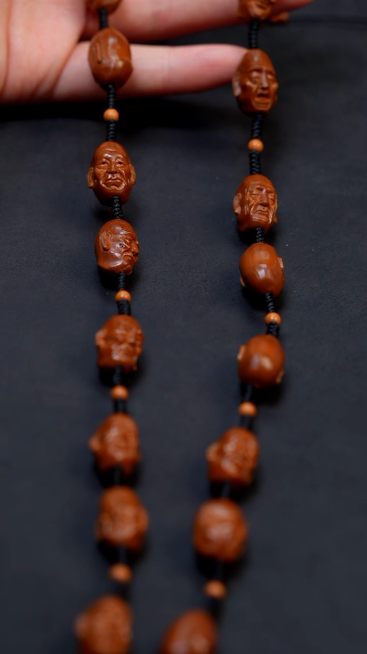 【闪购商品】橄榄核手串十八罗汉脖挂