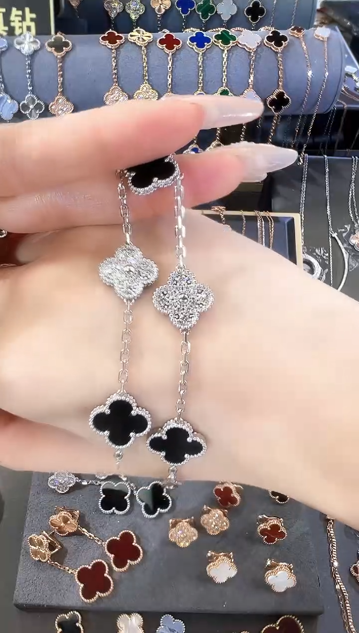 【闪购商品】钻石手链18K金镶嵌手链