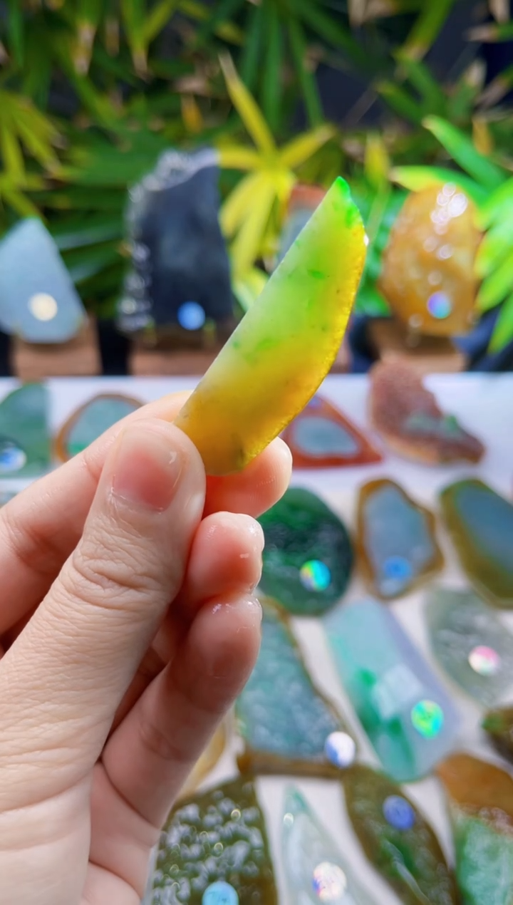 未镶嵌定制翡翠翡翠