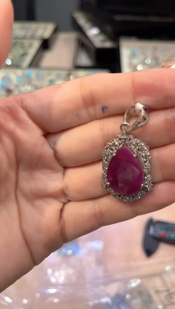 【闪购商品】定制红宝石吊坠未镶嵌吊坠