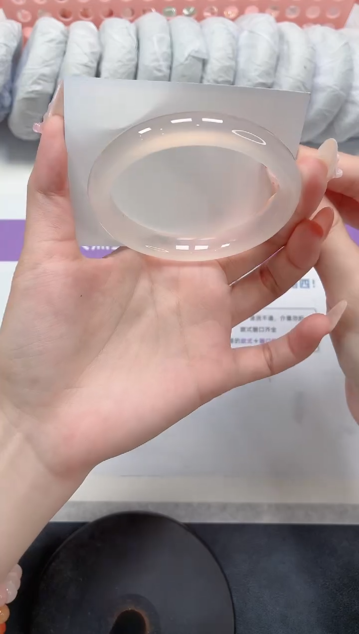 石英质玉手镯未镶嵌44-荔枝56.8