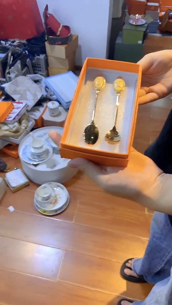 杯鸿辉家品牌瓷器，京东包邮！