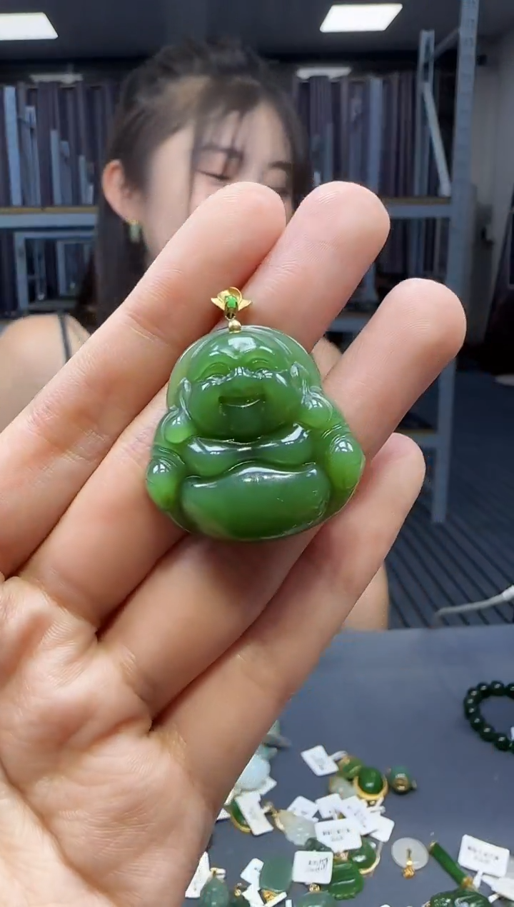 和田玉18K金镶嵌挂件1