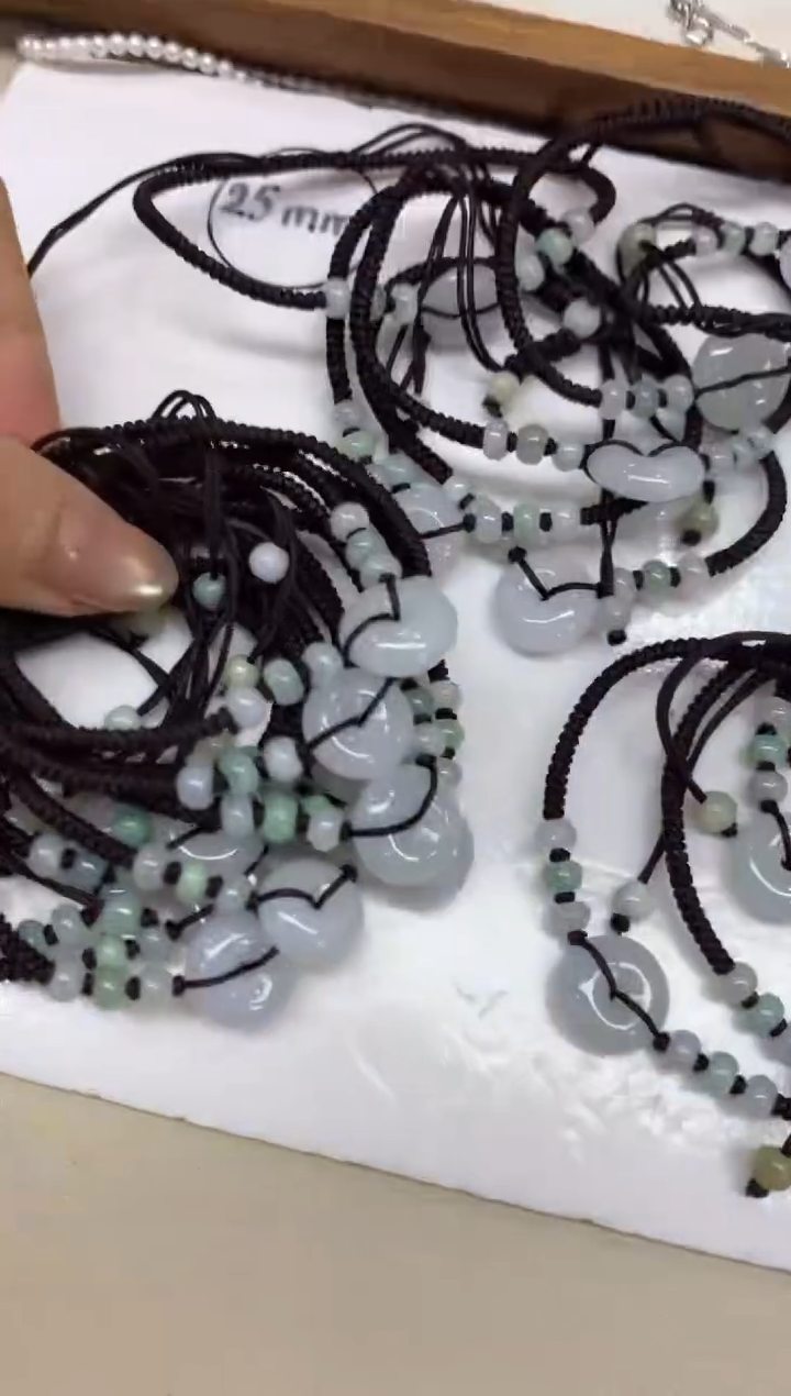 未镶嵌手绳翡翠手绳多样性发货1件