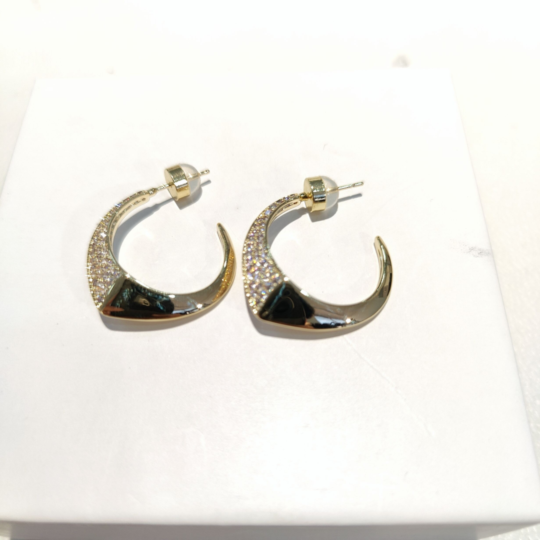 铜合金耳饰 高级感设计师轻奢款耳钉耳饰~6946