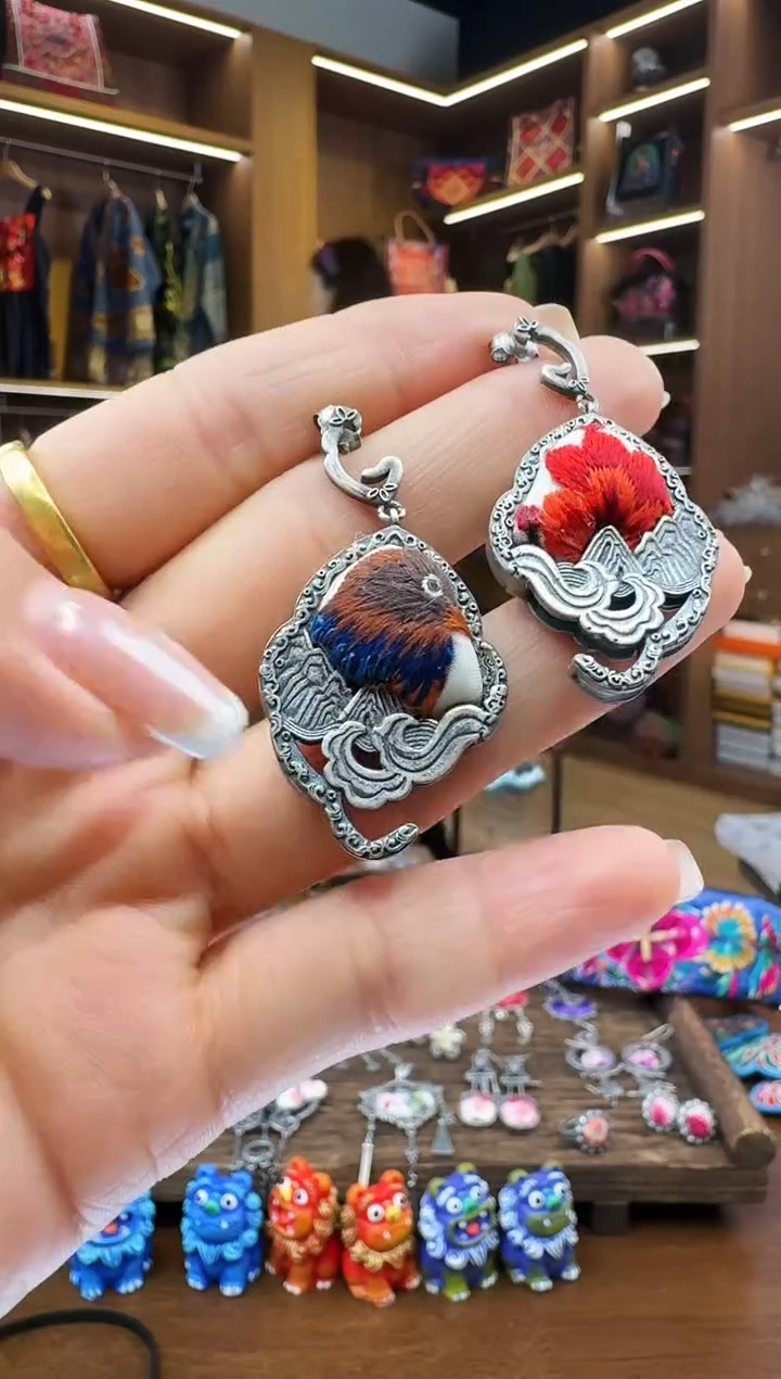 【闪购商品】织绣124黔东南苗族刺绣