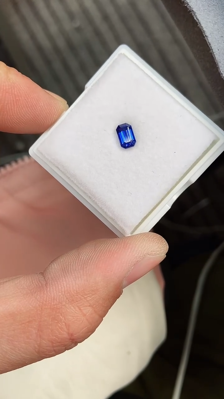 【闪购商品】蓝宝石裸石未镶嵌1.05