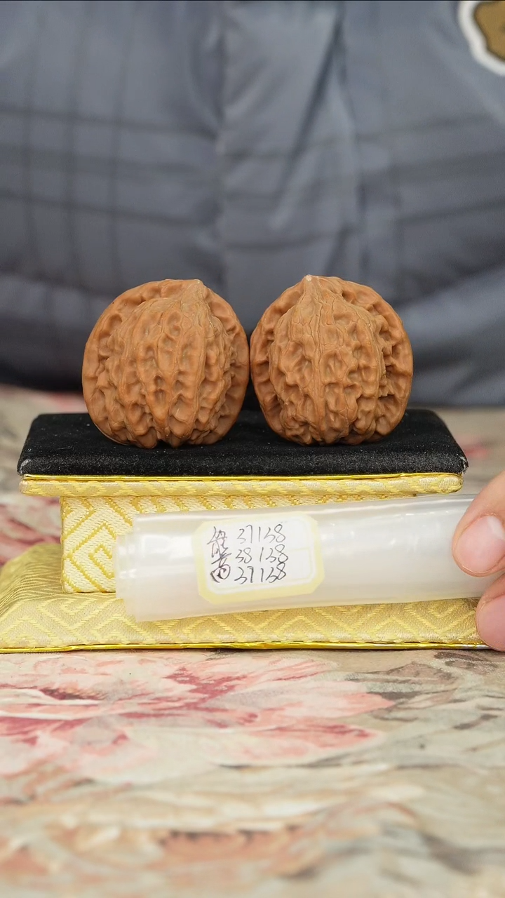 【闪购商品】文玩核桃把件非嫁接北京