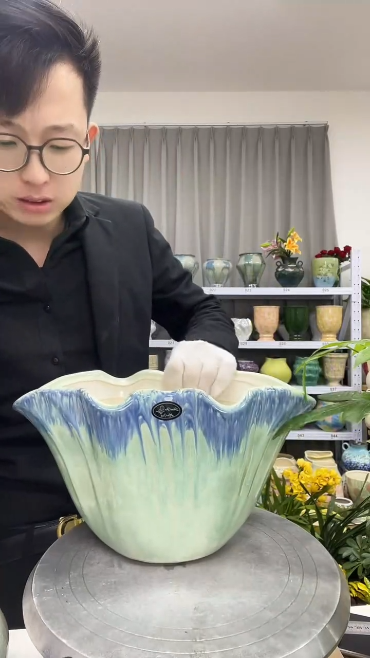 【12.6号】花盆  高17.5：  口：32