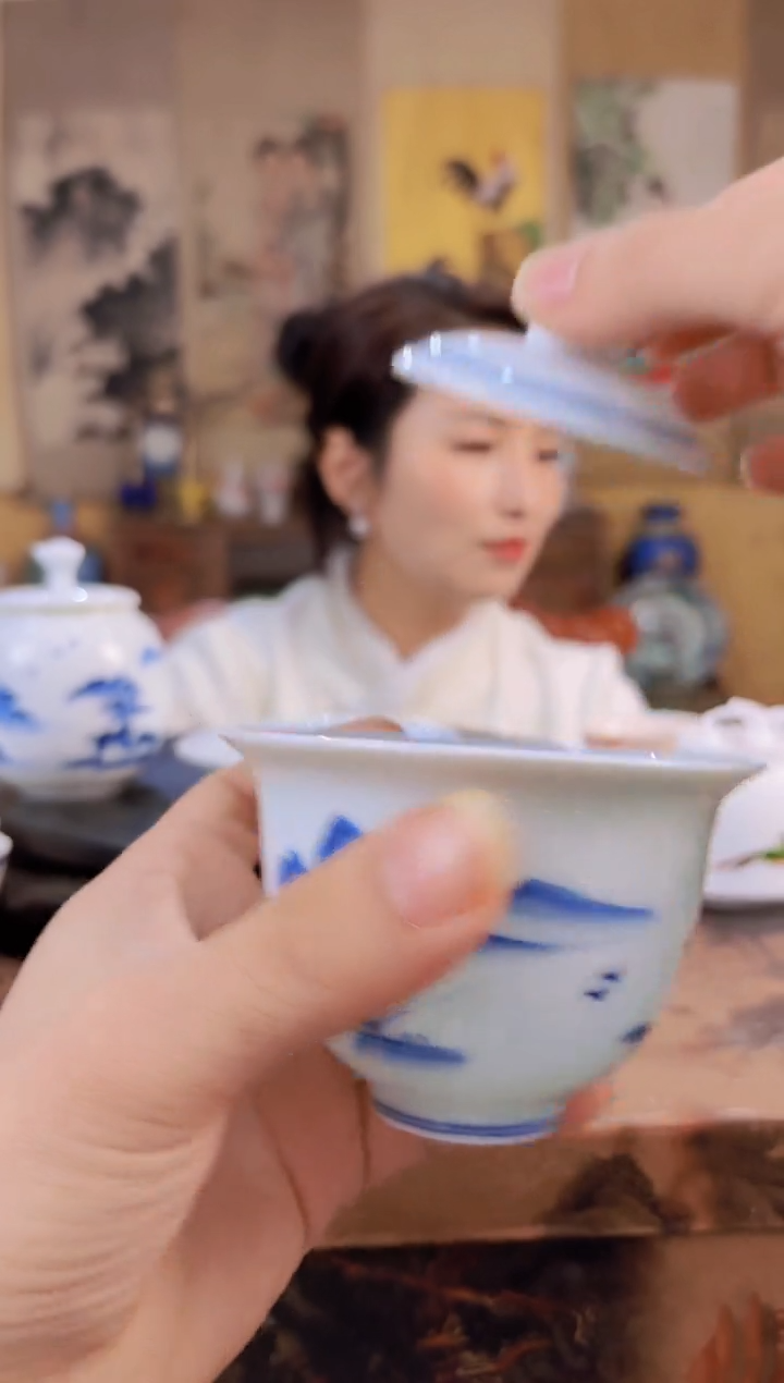 摆件瓷景德镇高端青花山水盖碗