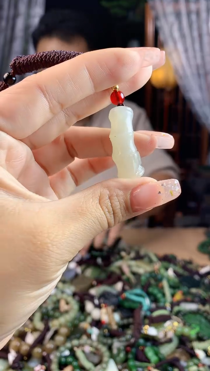 【闪购商品】和田玉挂件未镶嵌多样性发货拍一发一