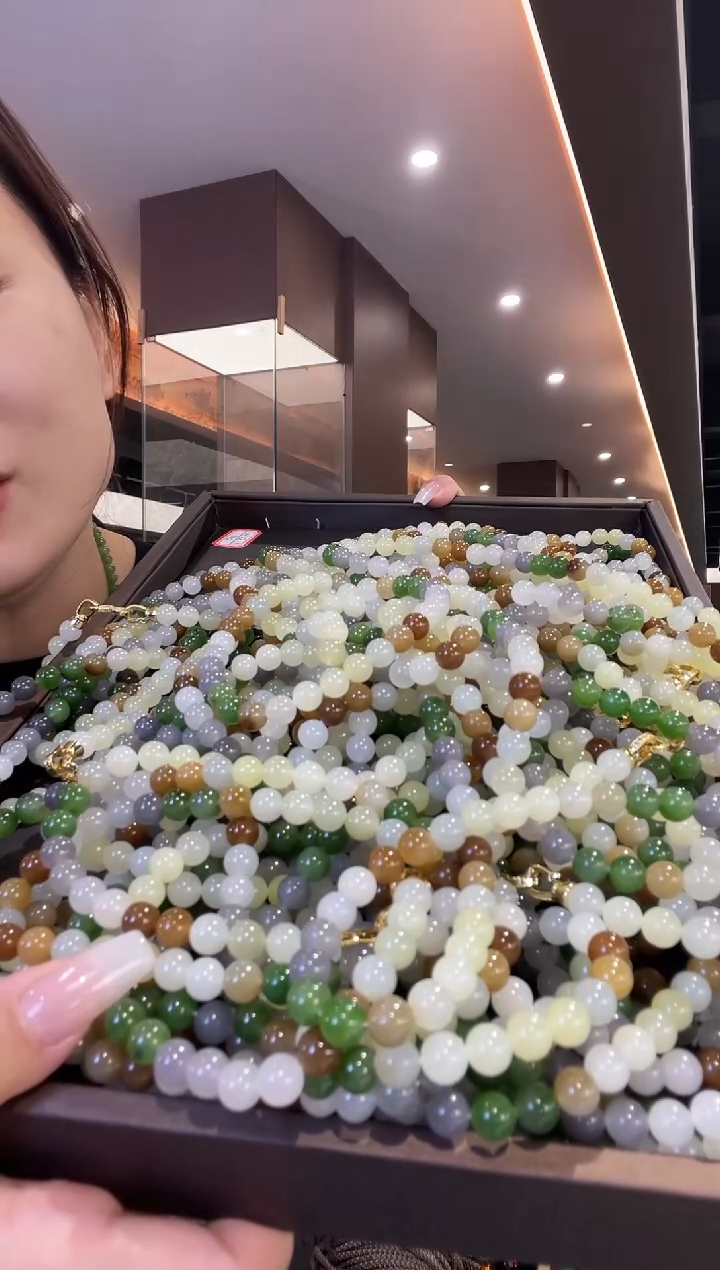 颈饰未镶嵌和田玉拍一发一
