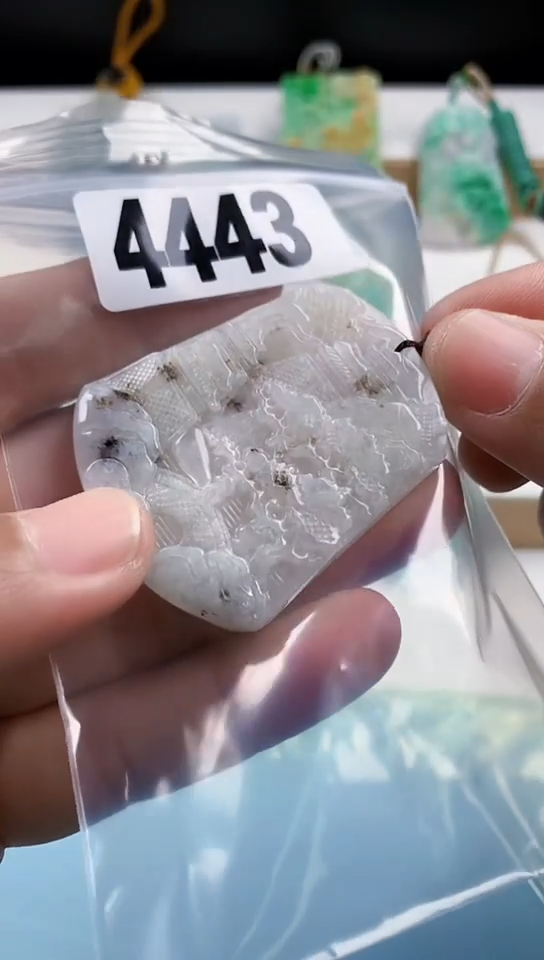 【闪购商品】翡翠颈饰未镶嵌天然翡翠吊坠挂件