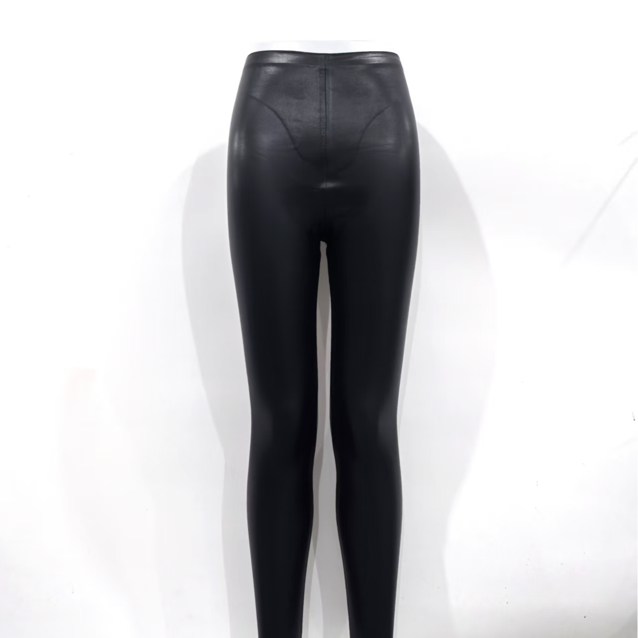 【1718摩登女郎】时尚修身黑金摩登皮裤