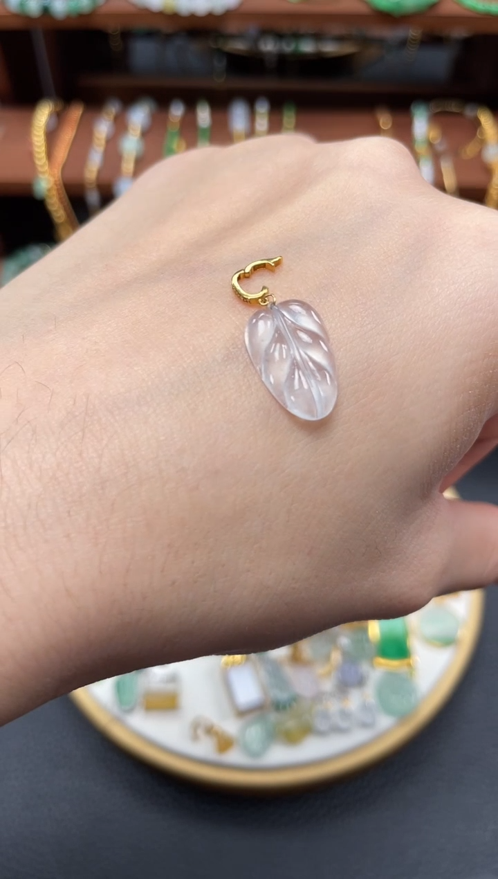 【闪购商品】翡翠吊坠(不含链)18K金镶嵌一个 JK603