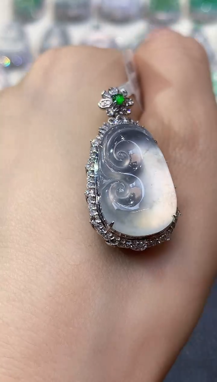 18K金镶嵌翡翠耳饰c29