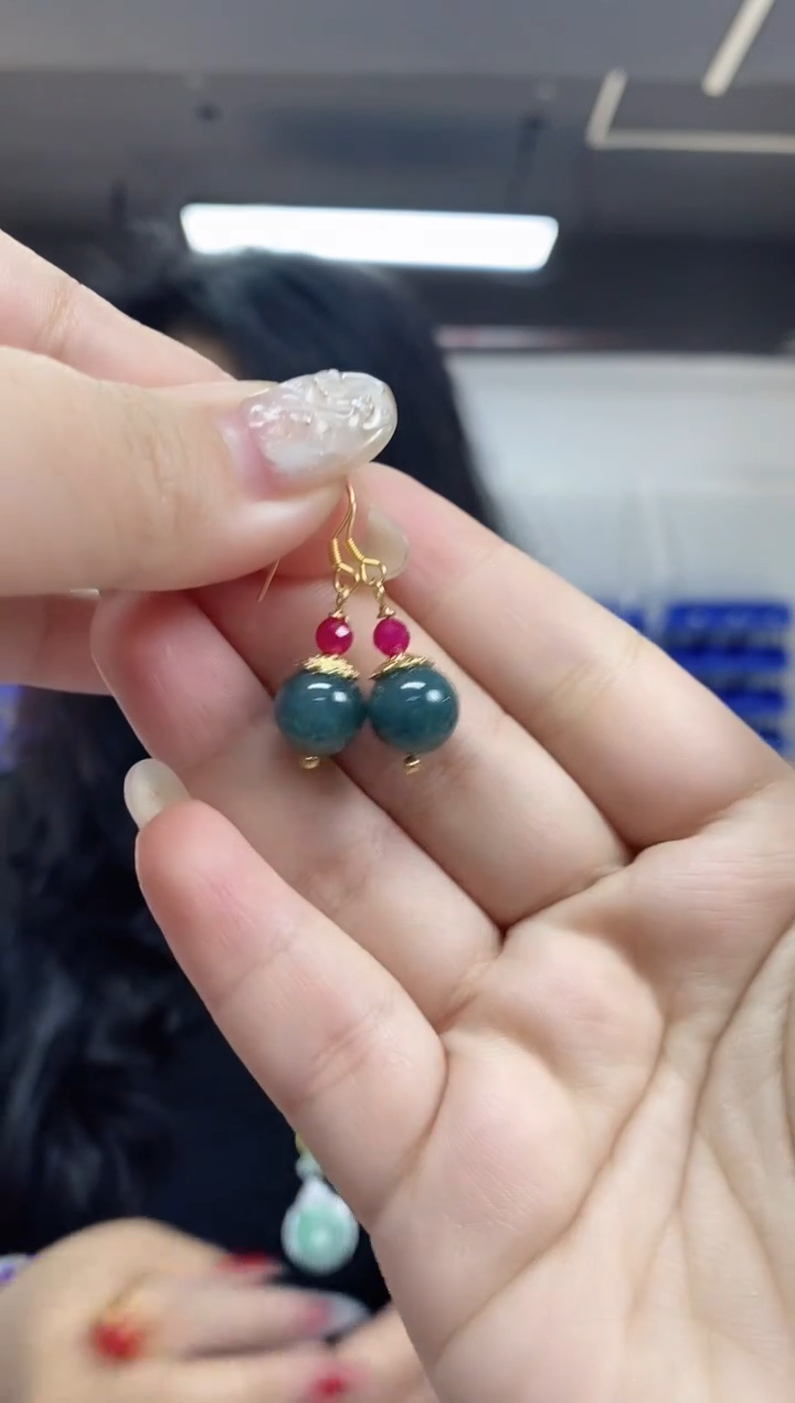 【闪购商品】翡翠耳饰未镶嵌多样性发其一颜色微差