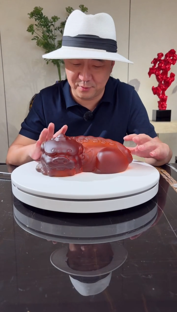 摆件璨石美学蜜蜡卧福貔貅艺术琉璃摆件