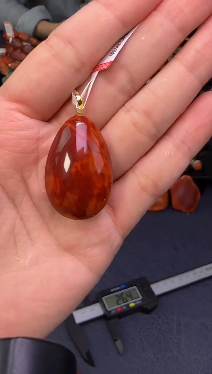 【闪购商品】南红玛瑙手链未镶嵌原矿无优化南红水滴吊坠多样性发1