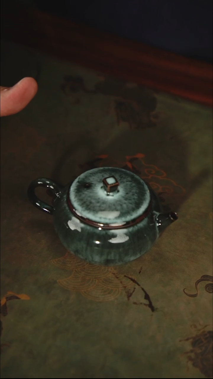 【览古雅韵】铁胎壶